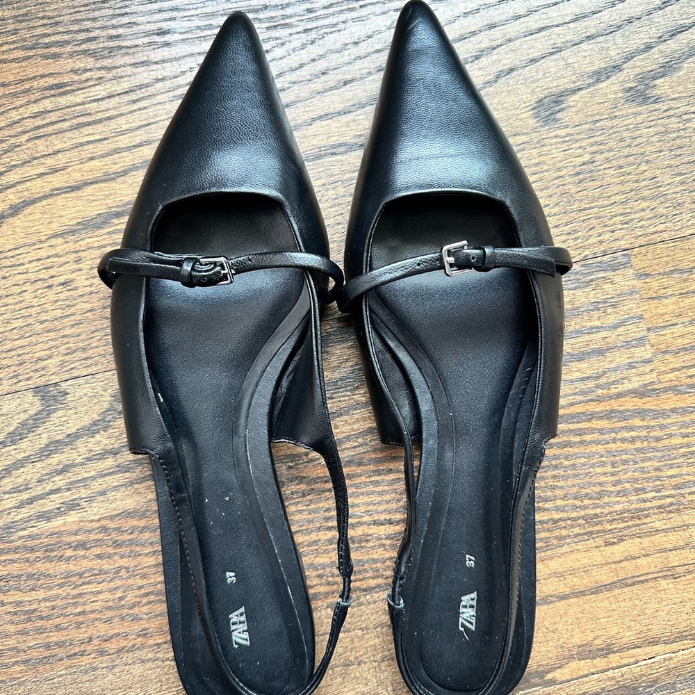 Zara Women's Elegant Black Pointed Toe Slingback Flats with Thin Buckle 37 7